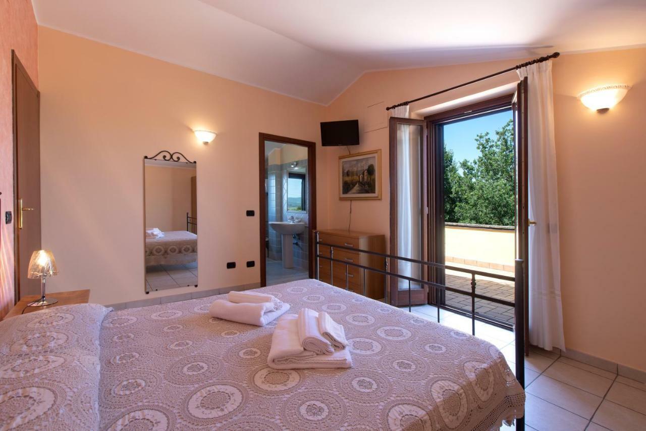 B&B La Casa Fra Gli Olivi Marsciano Exterior photo